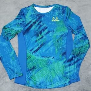 Realtree Fishing by Colosseum ladies knit shirt